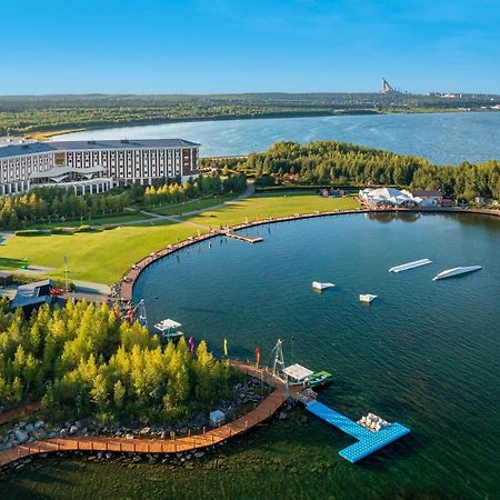 Hotel Rixos Borovoe Shchūchīnsk Exterior foto Aerial view of the hotel and the lake