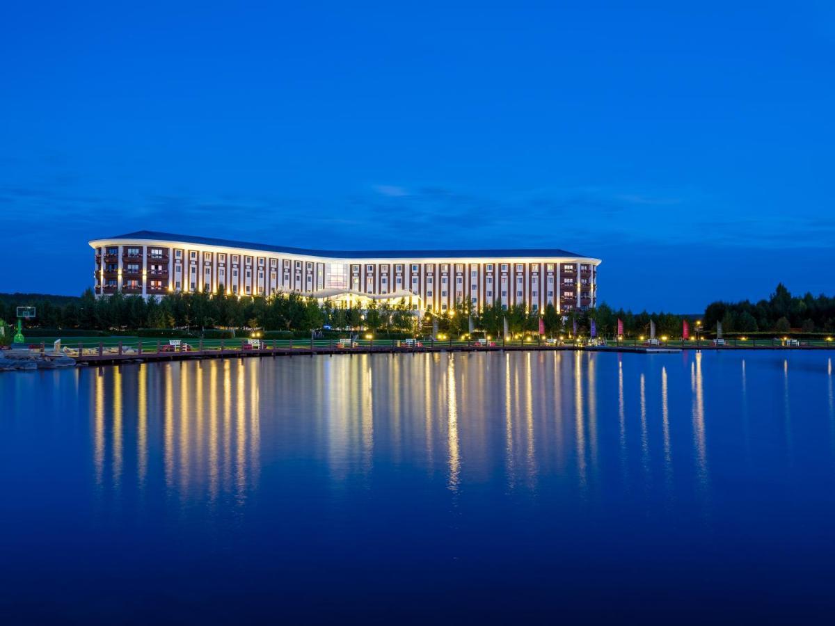 Hotel Rixos Borovoe Shchūchīnsk Exterior foto The Grand Hotel