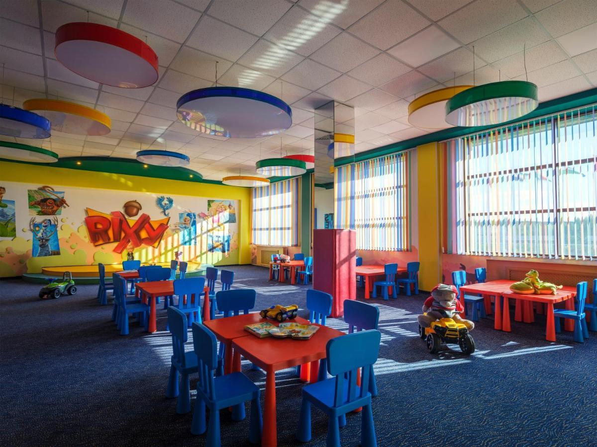 Hotel Rixos Borovoe Shchūchīnsk Exterior foto The interior of the Legoland Discovery Centre in Oberhausen, Germany