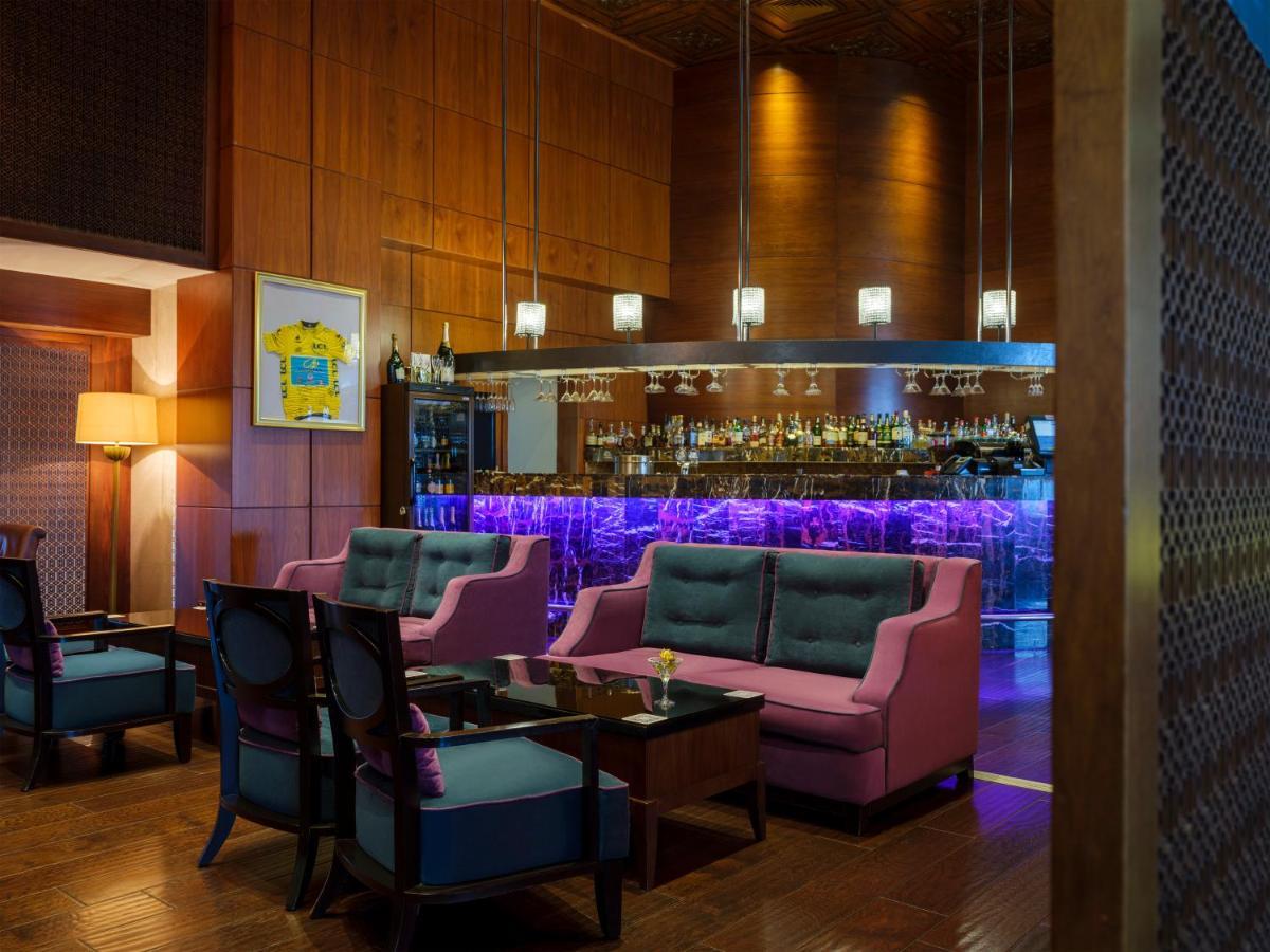 Hotel Rixos Borovoe Shchūchīnsk Exterior foto The bar at the lounge
